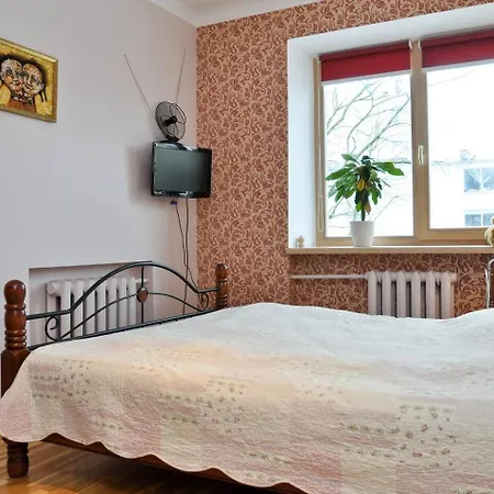 아파트 Lovely In A Centrally Located Flat *